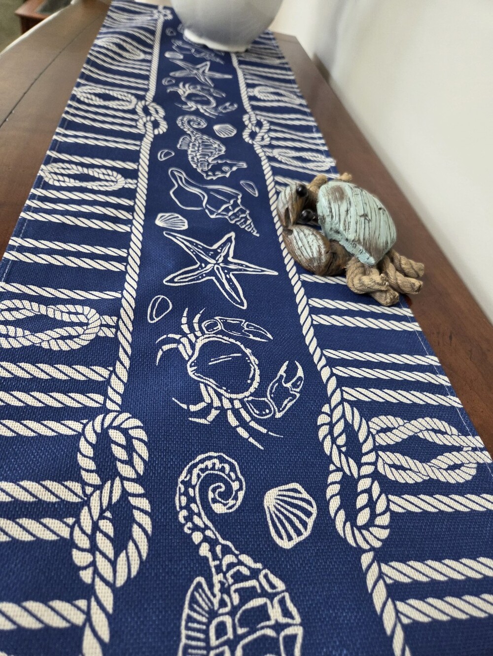 NAUTICAL KNOTS & SEA CREATURES TABLE RUNNER - Picture 2 of 6